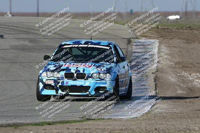 media/Feb-24-2024-CalClub SCCA (Sat) [[de4c0b3948]]/Group 1/Race (Outside Grapevine)/